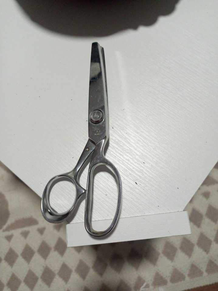 Gri Tıraş ve Düzgün Kenar Makası - Görsel 3