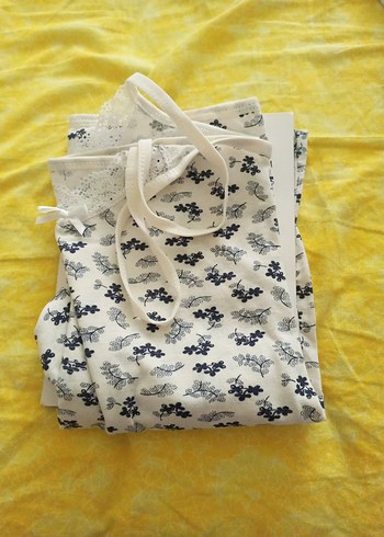 Beyaz Desenli Çocuk Atlet - Görsel 3