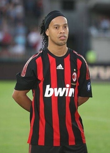 06-07 Sezonu AC Milan Ronaldinho Forması