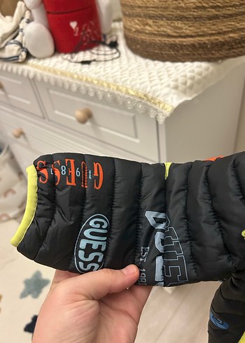 Erkek bebek guess mont - Görsel 4