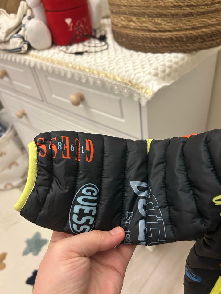 Erkek bebek guess mont - Görsel 4