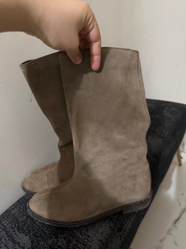 Bej Süet Pelinin ayakkabıları çizme - Görsel 3