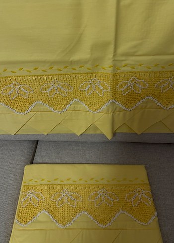 Sarı Nakışlı yastık kılıfı - Görsel 2