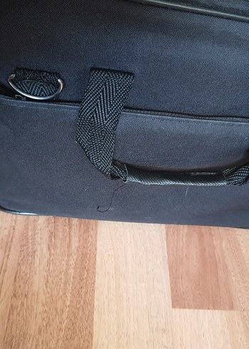  Beden siyah Fermuarlı Çanta