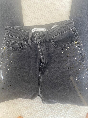 Zara taşlı jean