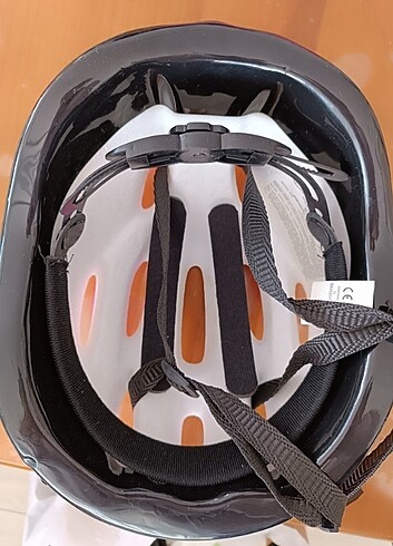 Paten kask eldiven dizlik takımı