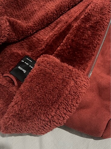 Bershka Mont