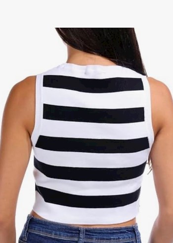 Beyaz Siyah Çizgili Yüksek Yakalı Crop Top - Görsel 3
