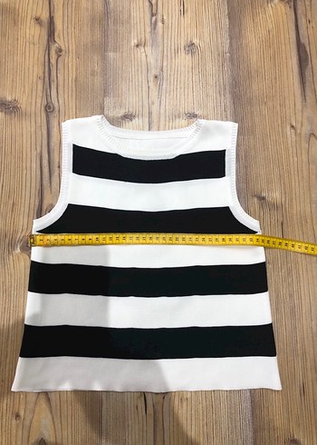 Beyaz Siyah Çizgili Yüksek Yakalı Crop Top - Görsel 5