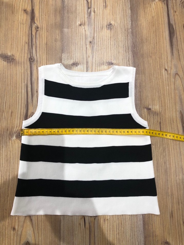 Beyaz Siyah Çizgili Yüksek Yakalı Crop Top - Görsel 5