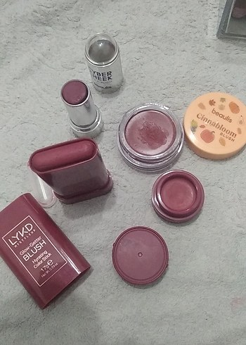 Beaulis Bordo Makyaj Ürünleri Seti - Görsel 2