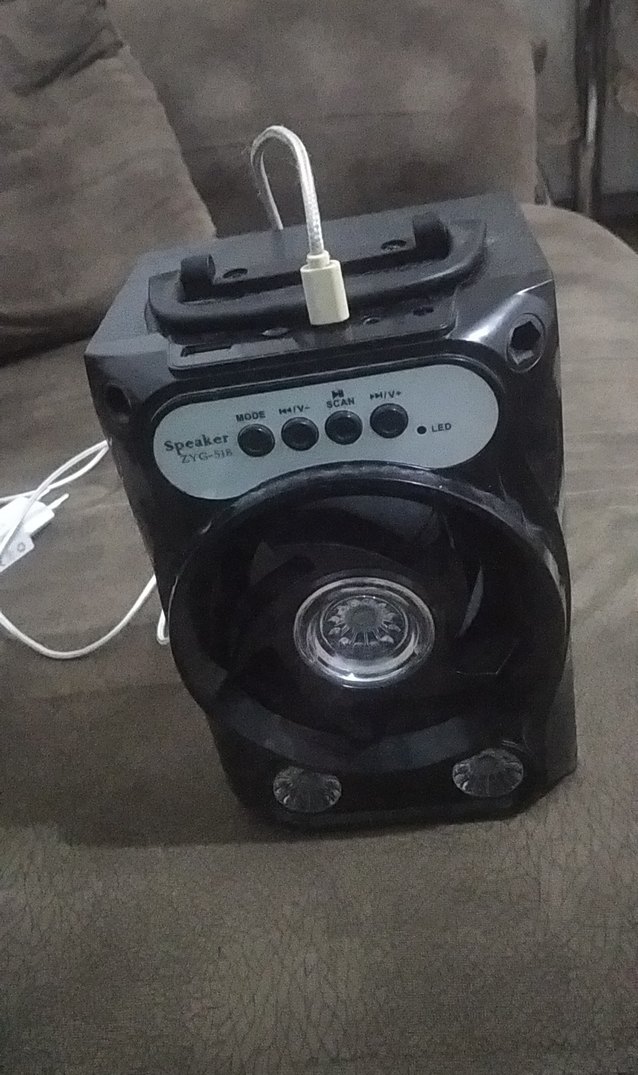 Siyah Bluetooth ses bombasi - Görsel 2