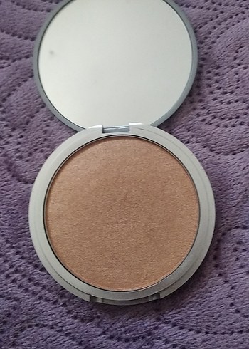 Bonnie-Lou Manizer Aydınlatıcı ve Gölgelendirici - Görsel 4