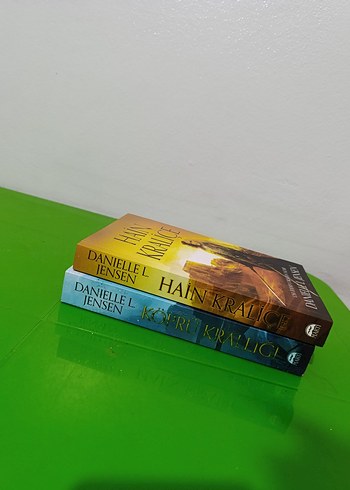 Köprü Krallığı ve Hain Kraliçe - Danielle L. Jensen - Görsel 3