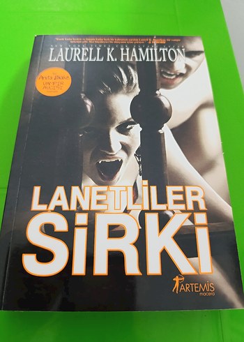 Lanetliler Sirki - Laurell K. Hamilton - Görsel 3