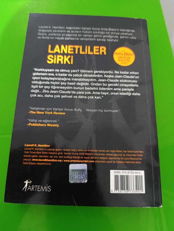 Lanetliler Sirki - Laurell K. Hamilton - Görsel 4