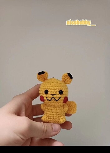 Pikachu anahtarlık minigurumi 