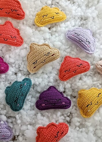 Beden Amigurumi bulut anahtarlık