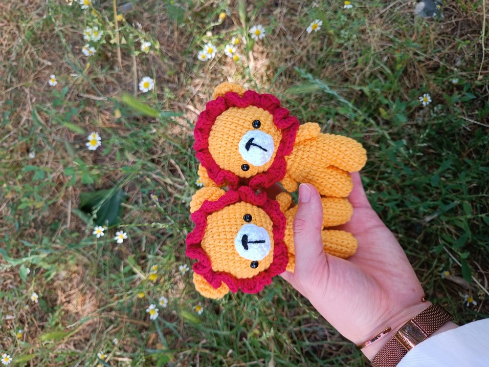 GS'li aslan amigurumi anahtarlık - Görsel 3