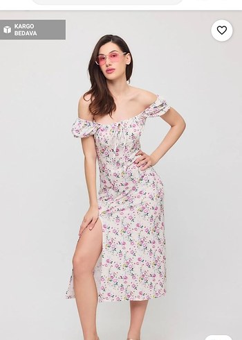 Pembe Çiçek Desenli Uzun Straplez Elbise