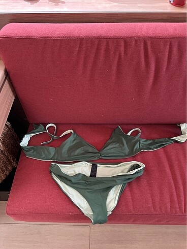 Cos bikini