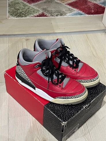 Air Jordan 3 Retro SE