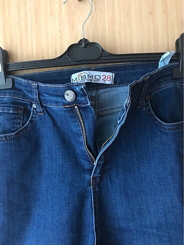 28 Beden Likralı Dar paça kot pantolon?