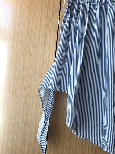 38 Beden Omuzu açık bluz?