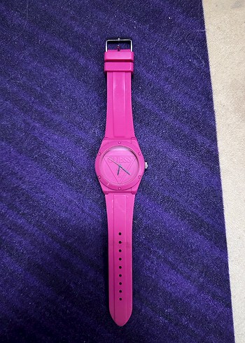 Guess Kadın Pembe Kemerli Saat - Görsel 4