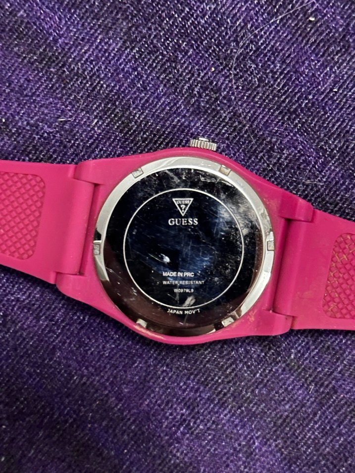 Guess Kadın Pembe Kemerli Saat - Görsel 3