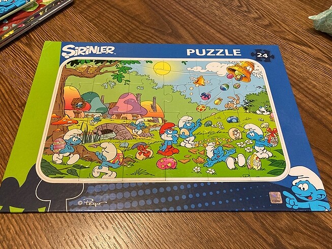 Şirinler 24 parçalı puzzle yapboz