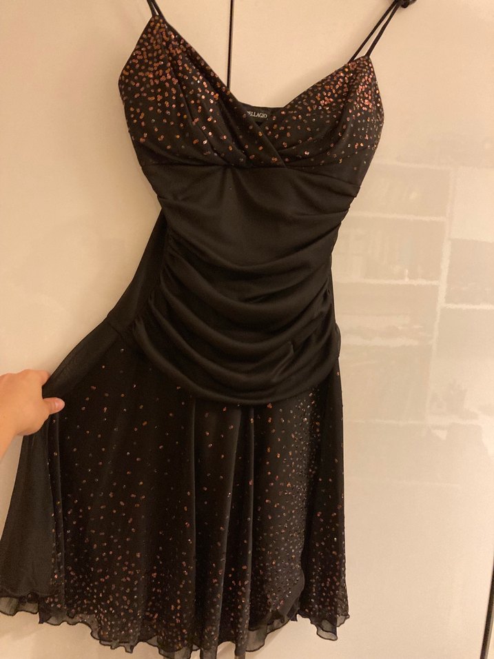 Kahverengi pullu drape şık abiye elbise - Görsel 5