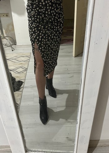 Siyah Çiçekli Uzun Kadın Midi Etek - Görsel 2