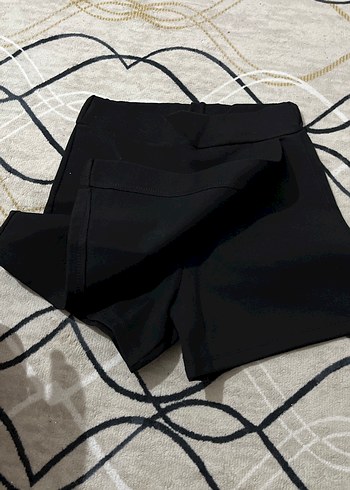 Düz Siyah Mini Pilili Etek - Görsel 3