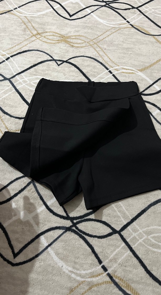 Düz Siyah Mini Pilili Etek - Görsel 3