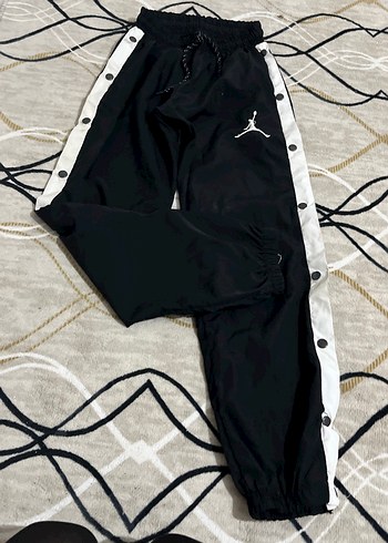 Kadın Siyah Düğmeli Spor Pantolon - Görsel 2