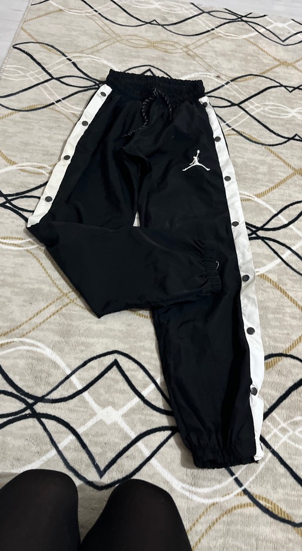 Kadın Siyah Düğmeli Spor Pantolon - Görsel 2