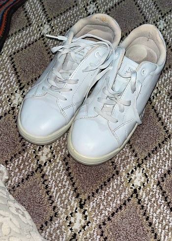 Beyaz Bağcıklı Kadın Sneakers