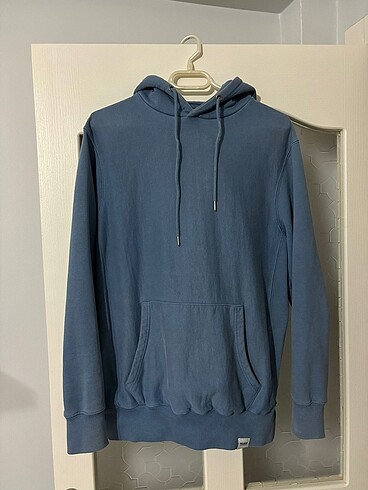 pull and bear sweatshirt