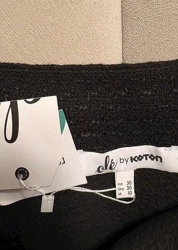 Siyah Fiyonklu Tüvit Etek  - Görsel 8