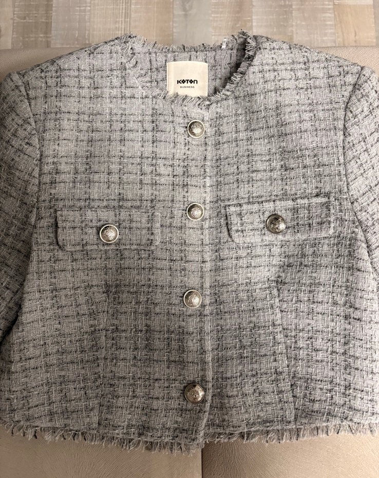 İnci Grisi Düğme Detaylı Vatkalı Tüvit Ceket  - Görsel 5