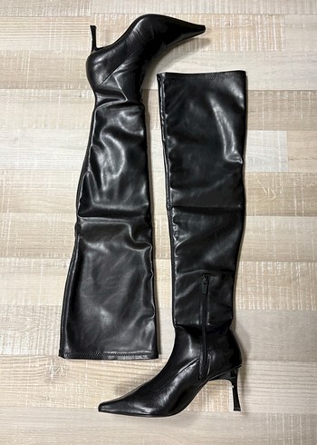 Stradivarius Siyah Stiletto Çizme  - Görsel 5