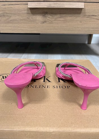 Mango Pembe Taşlı İnce Topuklu Sandalet  - Görsel 7