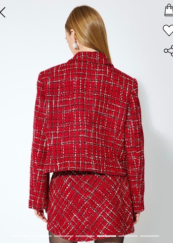 Kırmızı Ekose İnci Düğme Detaylı Tüvit Vatkalı Ceket - Görsel 3