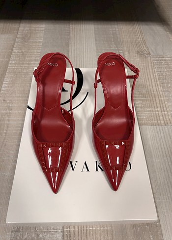 Mango Kırmızı Tokalı Stiletto Topuklu Ayakkabı - Görsel 2