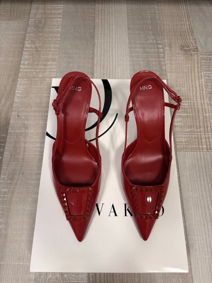 Mango Kırmızı Tokalı Stiletto Topuklu Ayakkabı - Görsel 3