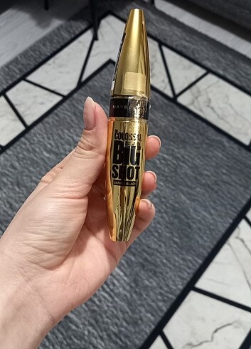 Maybelline The Colossal Big Shot Maskara Daring Black