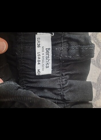 36 Beden Bershka siyah kadın kot şort