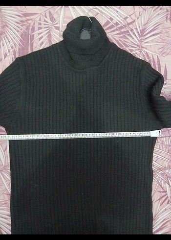 Siyah Boğazlı Triko Kazak - Görsel 3