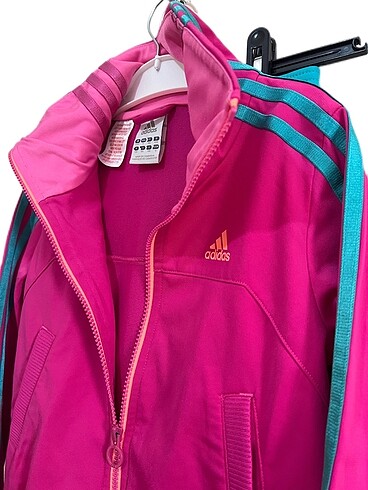 8 Yaş Beden Adidas eşortman takımı